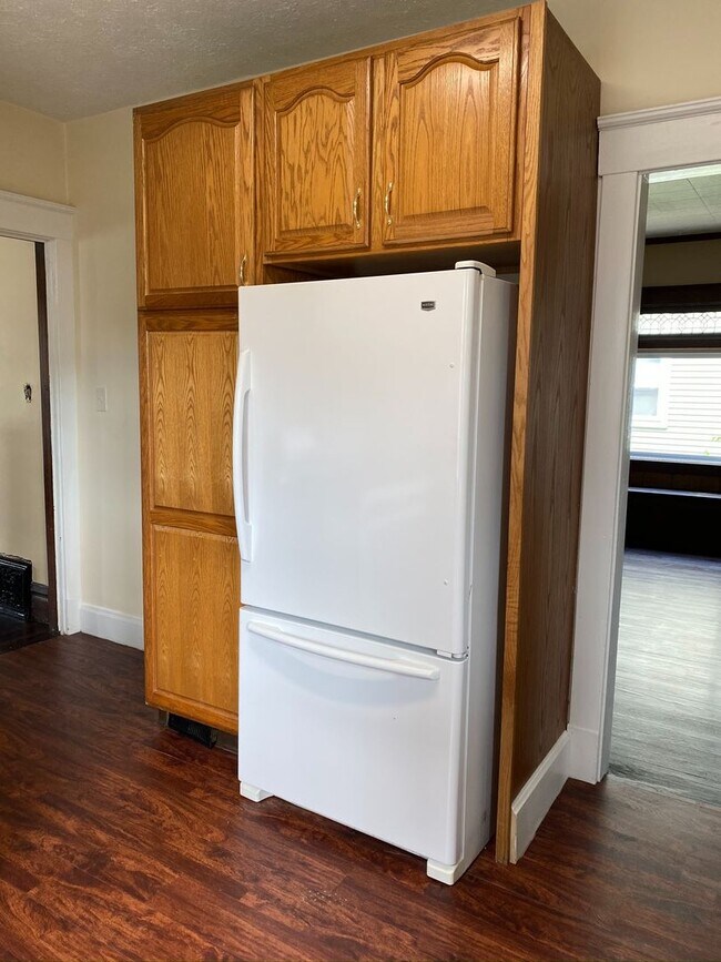 Building Photo - 326 E Liberty St