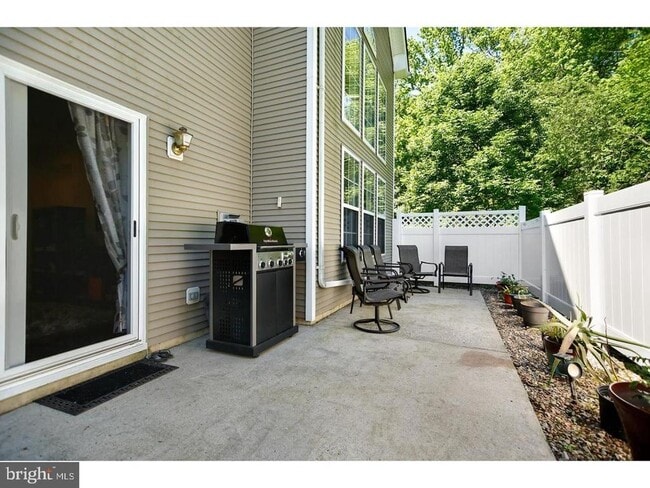 Building Photo - 93 Windsor Pond Rd