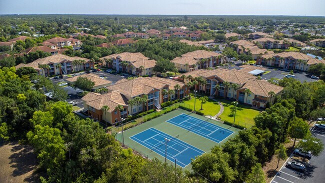 Building Photo - 6330 Aragon Way