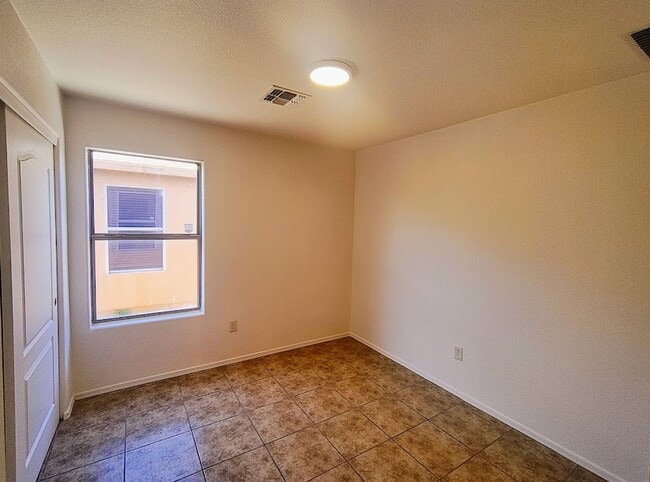 Building Photo - 7856 S Baja Stone Ave