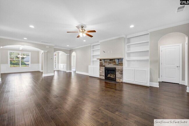 Building Photo - 320 Berlandier Ln