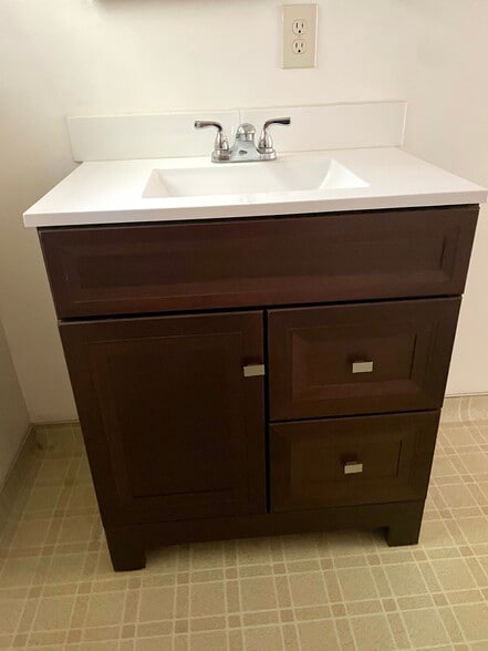 New bathroom vanity/sink - 614 N Atlantic Blvd