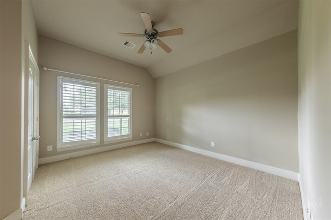 Building Photo - 32611 Waltham Crossing