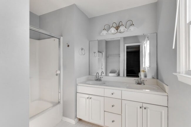 Building Photo - 5317 Linsey Lakes Dr