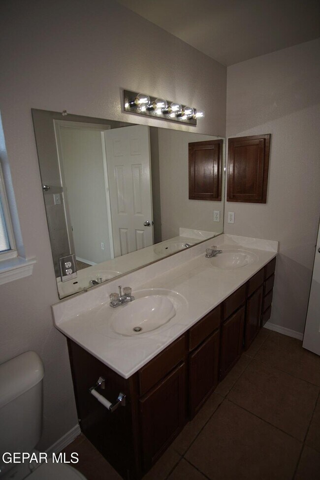 Building Photo - 14348 Smokey Point Dr