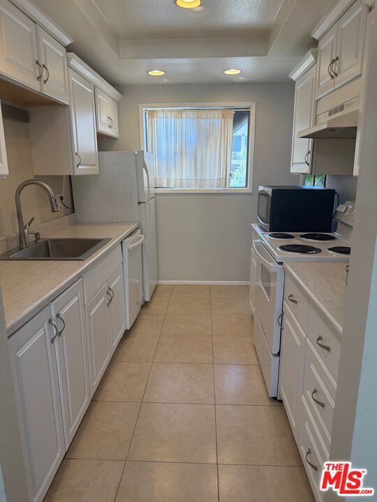 Building Photo - 6468 Cavalleri Rd