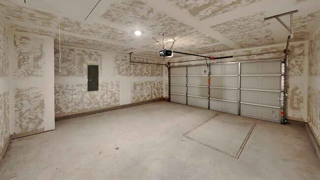 Building Photo - 10233 NW 28th St