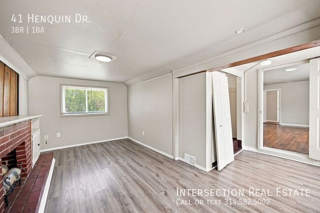Building Photo - 41 Henquin Dr