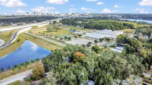 Building Photo - 1204 34th St