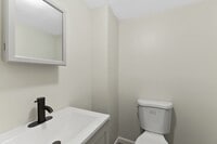 Building Photo - 174 White St
