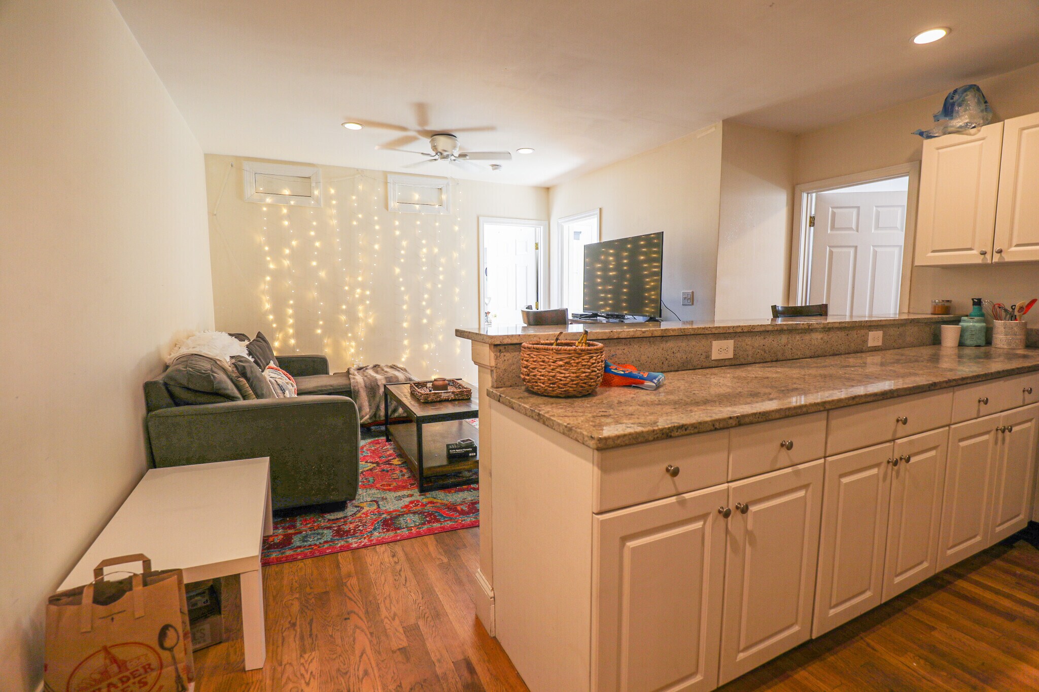 Building Photo - 66 Egmont St