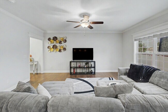 Building Photo - Spacious 4-Bedroom, 3.5-Bathroom Townhome & 2-Car Garage-West Champaign