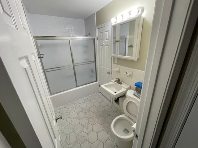 Building Photo - 36 Bristol Ct