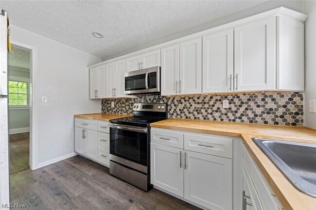 Building Photo - 2174 Westminster Rd