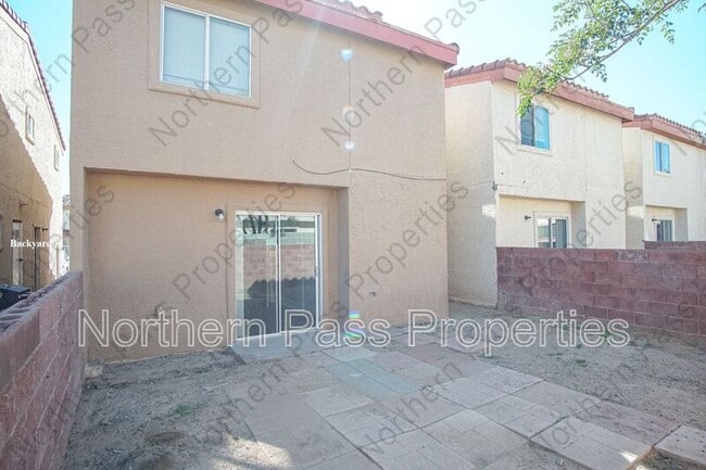 Building Photo - 11027 Sunshine Ct