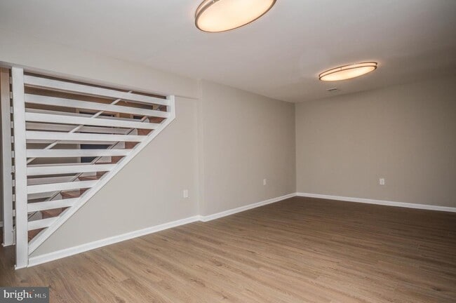 Building Photo - 9209 Frostburg Way