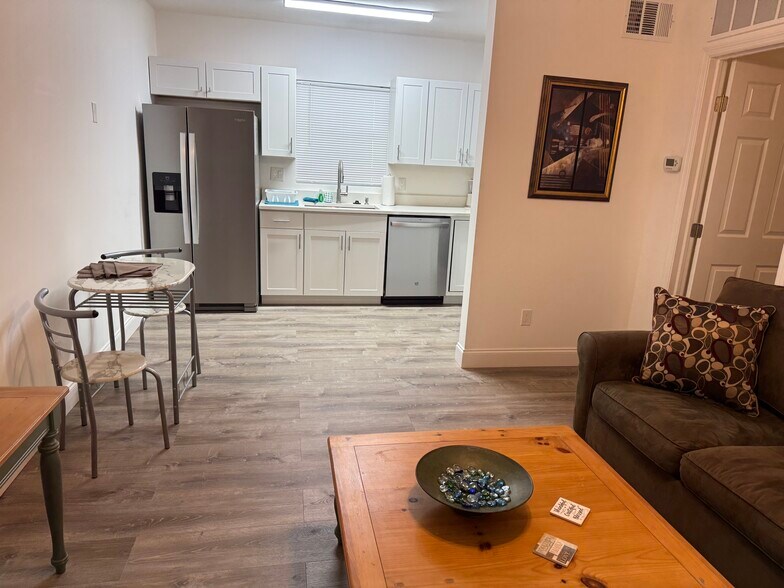 Building Photo - 2590 First St