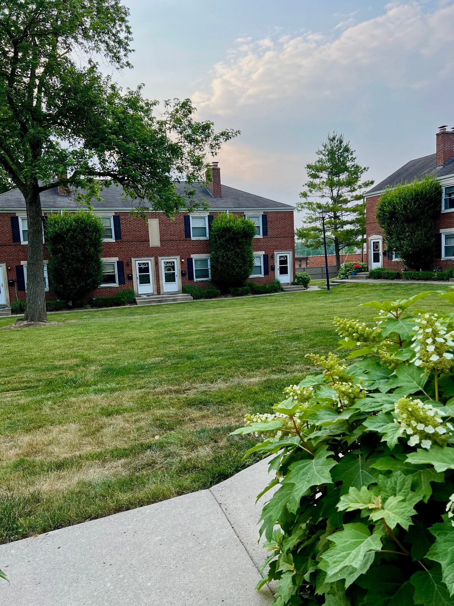 Shared green space out front - 1797 Northwest Blvd