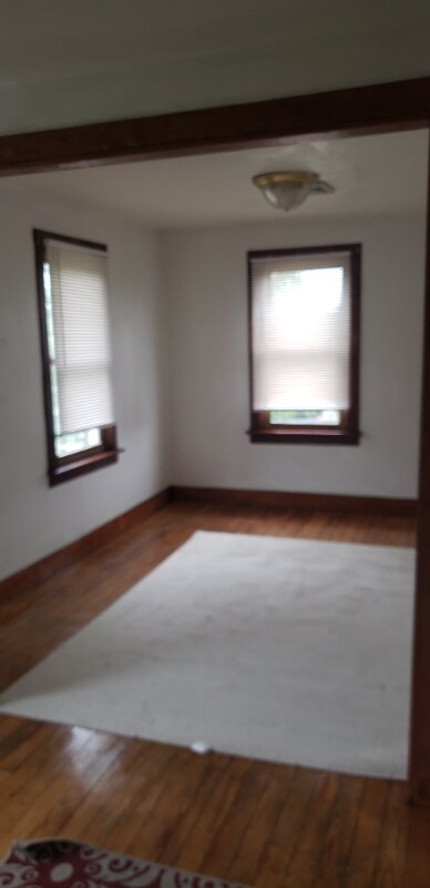 Building Photo - 2474 Lincoln Ave