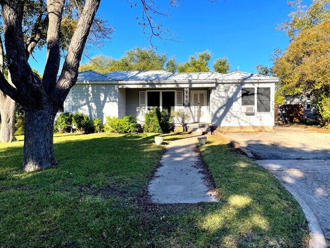 Primary Photo - 1406 N 2nd St