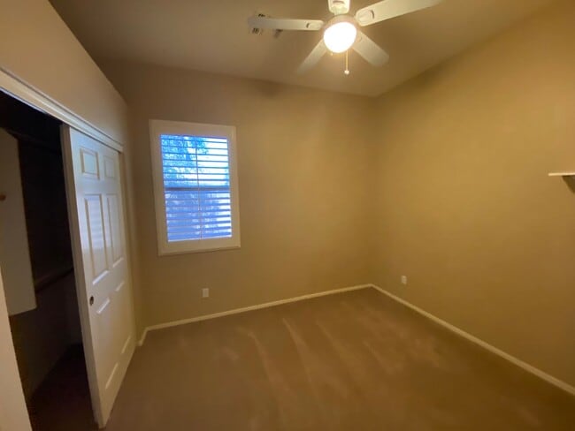 Building Photo - Dream Home in Power Ranch!