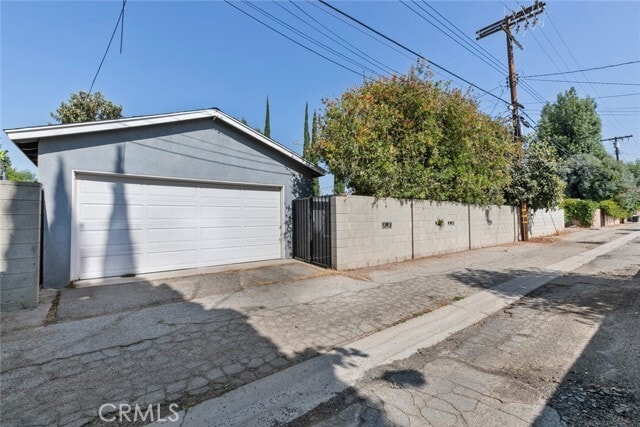 Building Photo - 8008 McLaren Ave