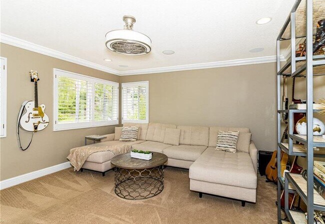 Building Photo - STUNNING "RANCHO CIELO" HOME