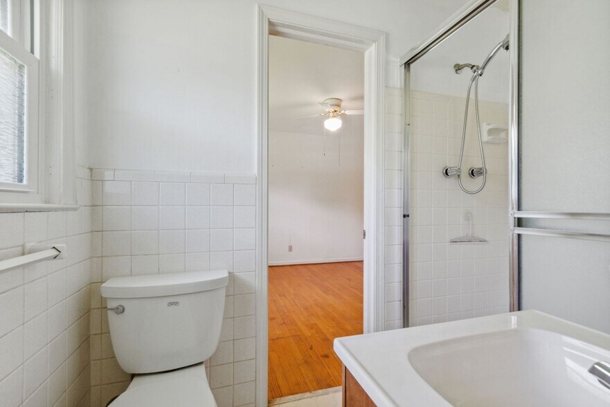Building Photo - 1876 Cameo Ct