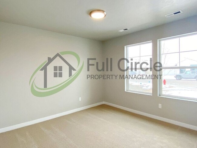 Building Photo - 5160 W Lesina St