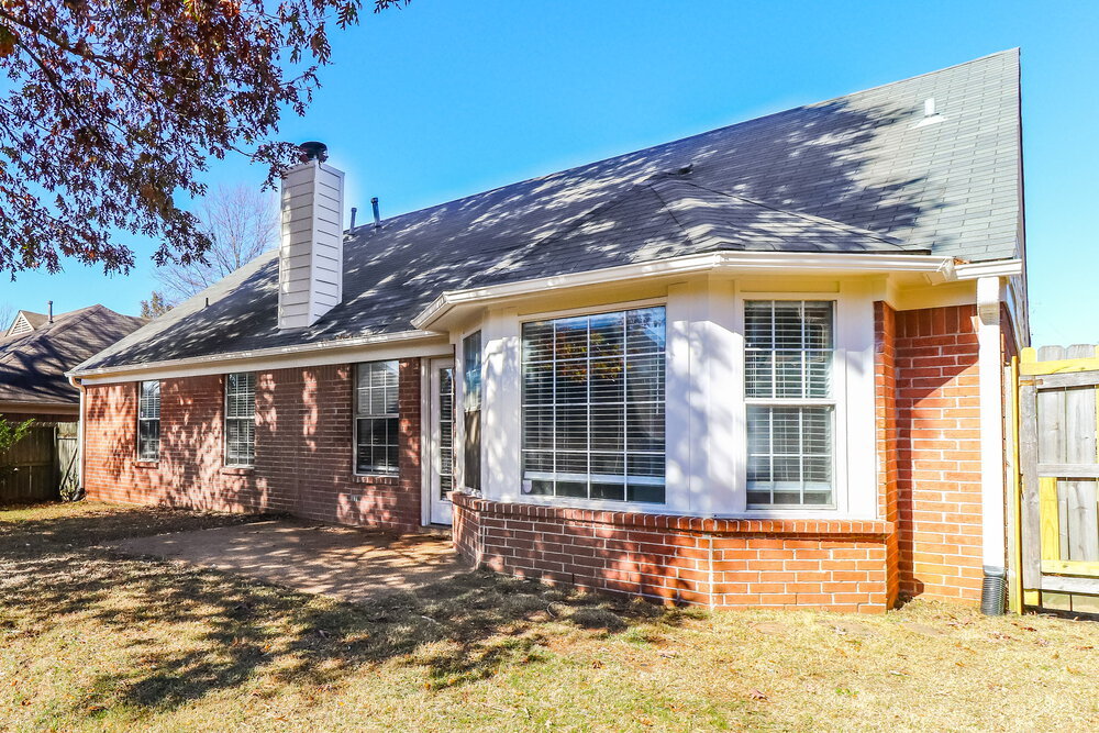 Building Photo - 7121 Showboat Ln
