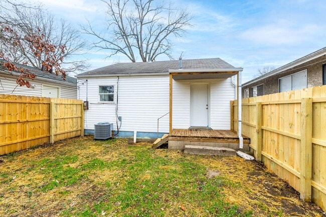Building Photo - Fully Renovated 2BR Home with Modern Upgra...