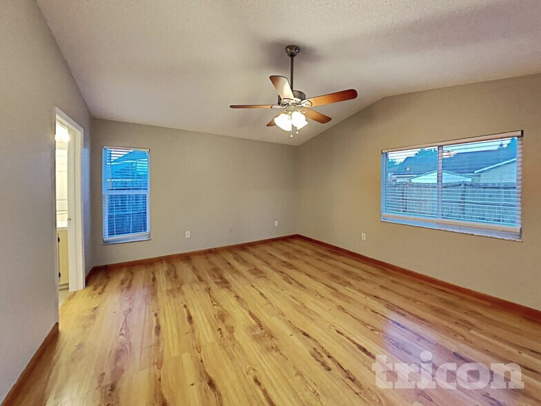 Building Photo - 12922 Brant Tree Dr