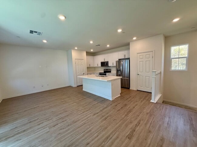 Building Photo - Luxury Townhome 3 level 2 car garage  modern kitchen must see charmer $3350