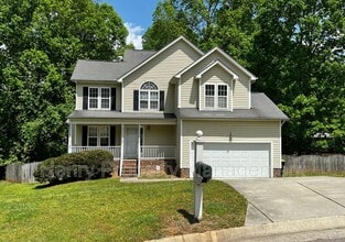 Building Photo - 104 Back Woods Cir