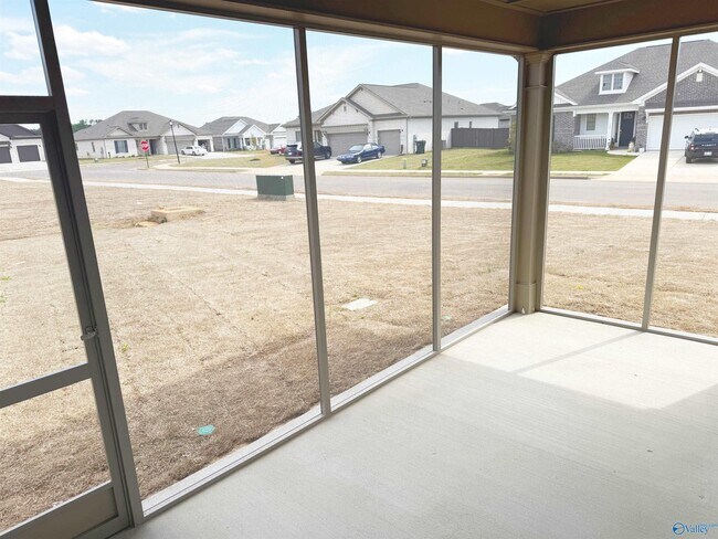 Building Photo - 202 Stockyard Cir