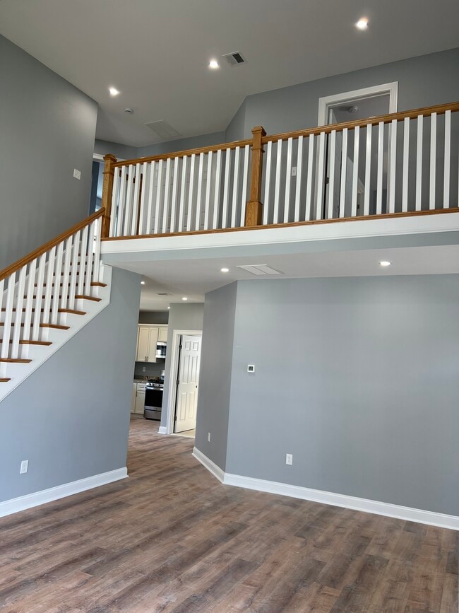 Building Photo - 15 Kiara Dr
