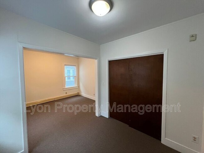 Building Photo - 70 Bouvier Ave