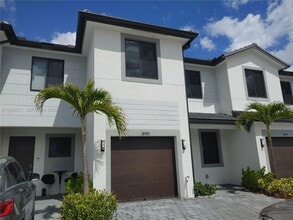 Building Photo - 1280 N Flagler Ave