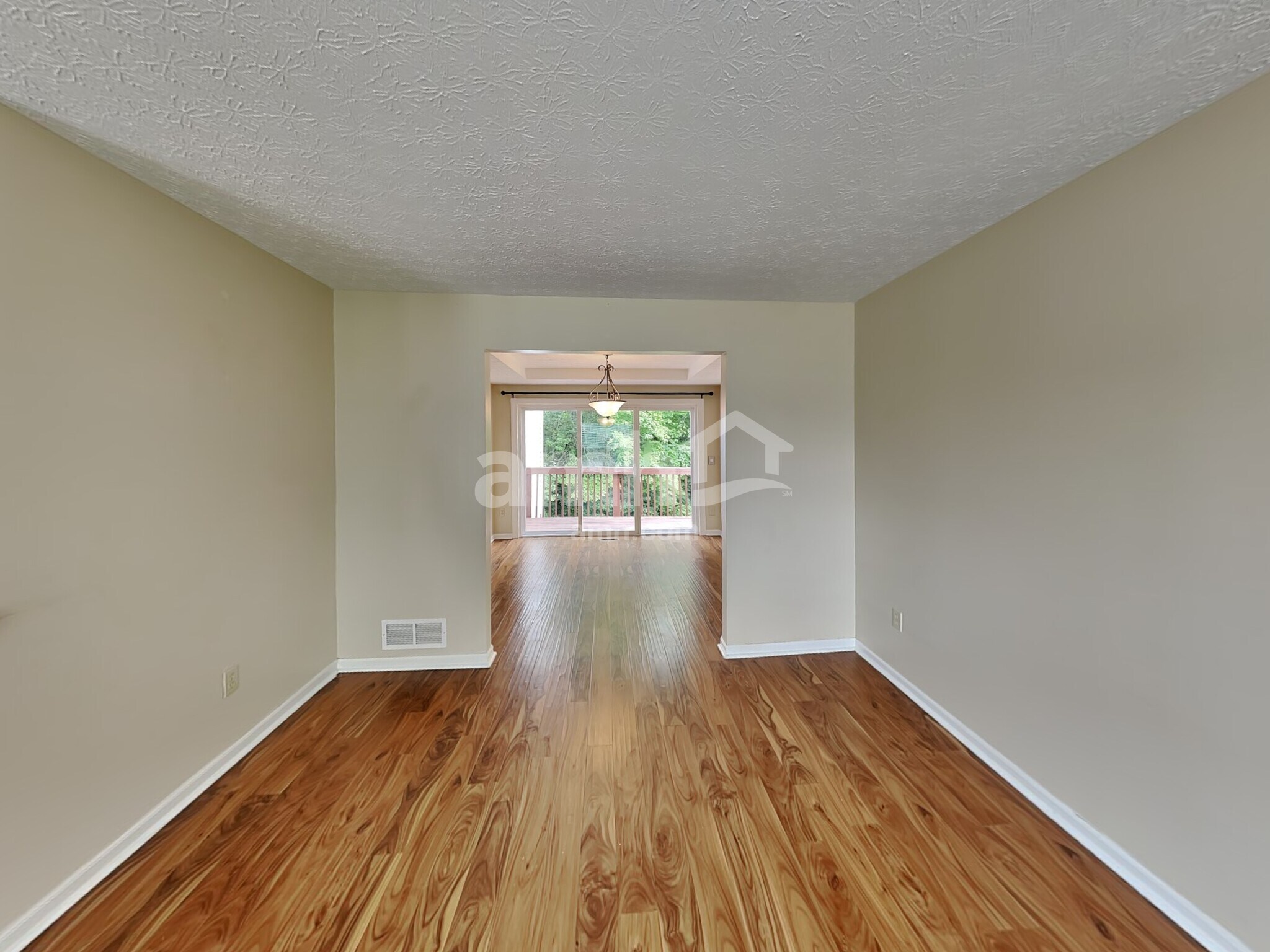 Building Photo - 392 Old Ivory Ct