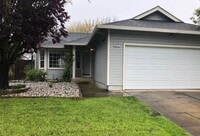 Building Photo - Lovely Single Level Home in Santa Rosa 3 bd/2ba with 2 Car Garage
