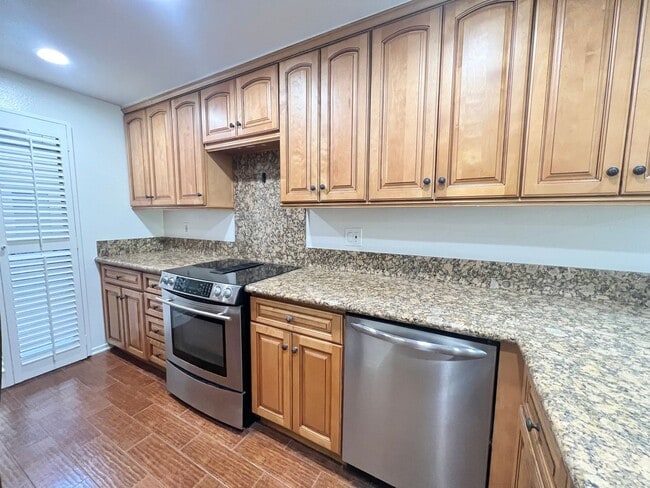 Building Photo - Stunning Marina Pacifica Residence with Resort Amenities