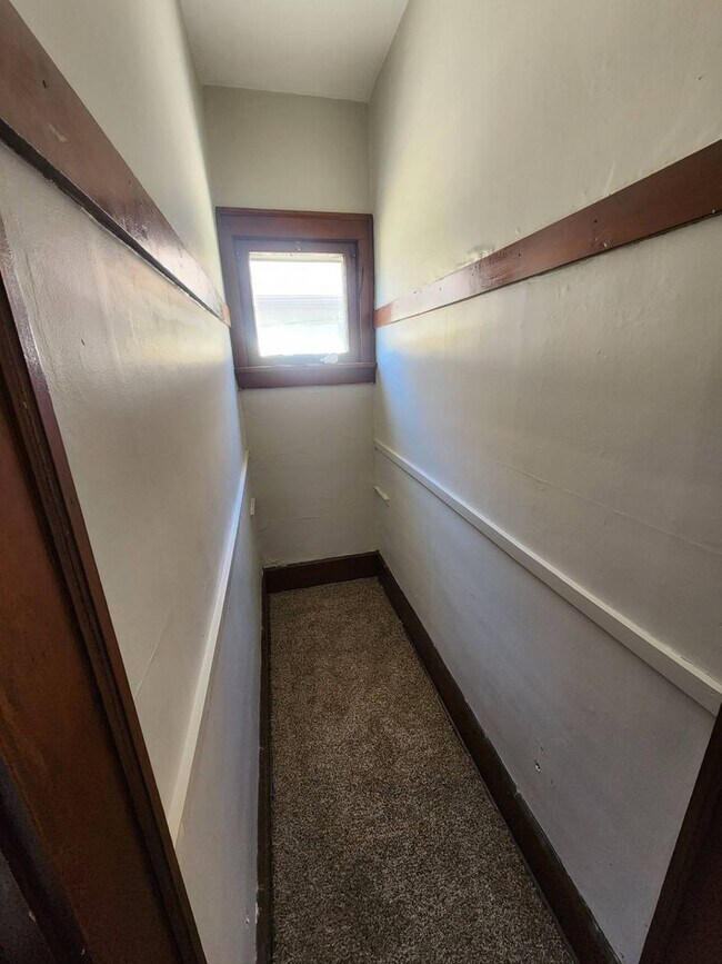 Building Photo - 2793 E 125th St