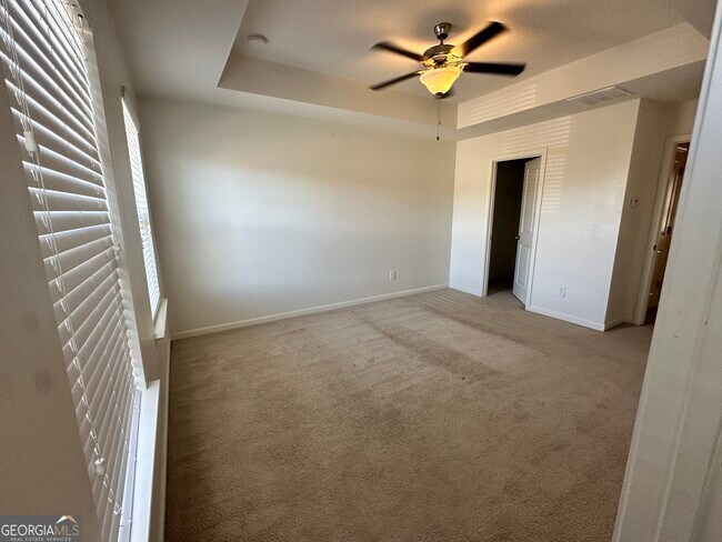 Building Photo - 882 Ambient Way