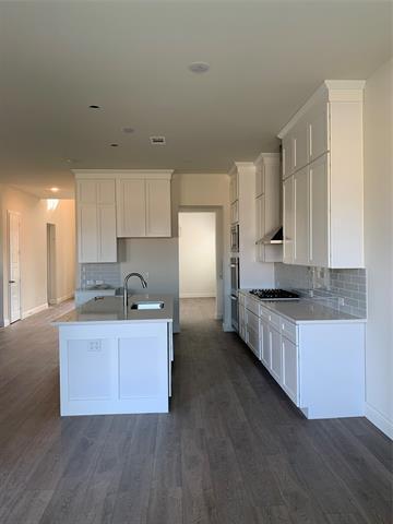 Building Photo - 216 Lk Frst Trl