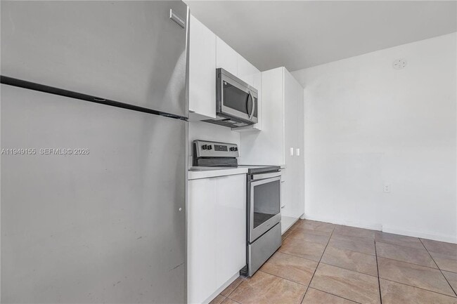 Building Photo - 567 NW 90th St