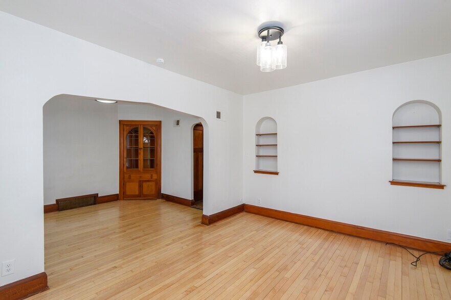 Building Photo - 3472 S 15th Pl