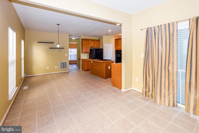 Building Photo - 1551 Falling Brook Ct