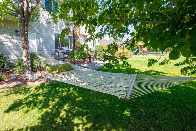 Building Photo - 268 Poplar Dr
