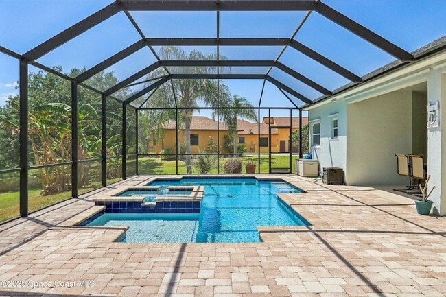 Building Photo - 929 Hialeah St