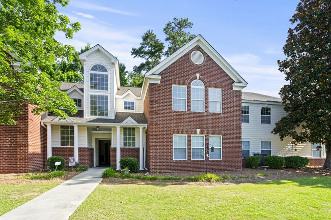 Building Photo - 2113 Sanderling Dr